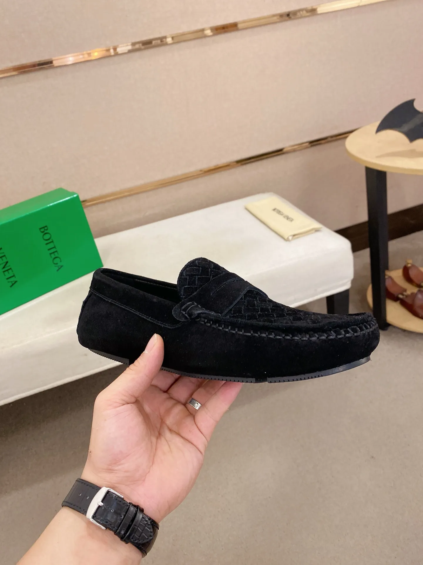 Men's shoes 💰 400💰 (Niu Li + Niu Pad) [BV] latest hot style‼ ️Casual men's shoes, uppers imported deer pattern first-layer cowhide ➕Full imported cowhide lining✔️Exquisite workmanship, excellent foot feel, special rubber soles✔️, cool and fashionable, the latest fashion, fashionable outsole, hurry up. Code number: 38-44 (can be customized to 37.45, non-refundable)